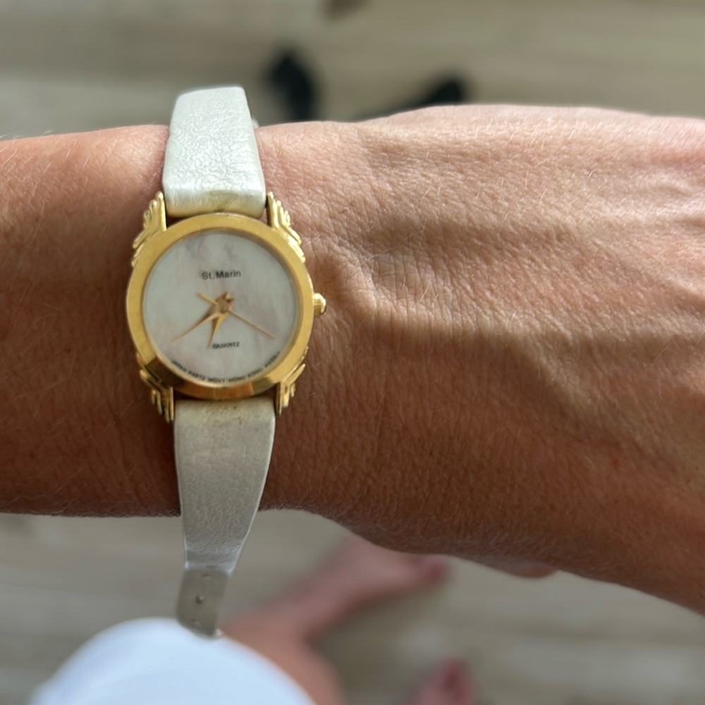 St. Marin white leather watch